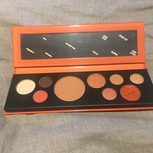 ***HOST PICK New touch in SOL eyeshadow palette